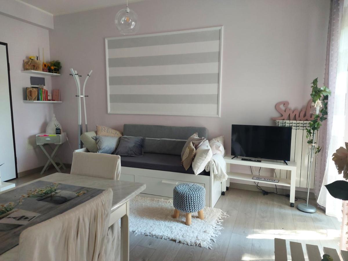 La Pineta - Delightful Small Apartment Near The City Center Л'Аквіла Екстер'єр фото